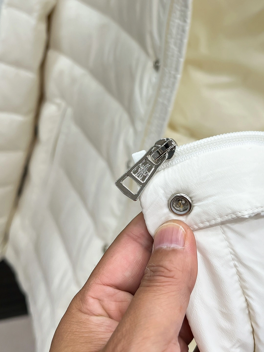 wg.luxury-- 7o9385r Down jacket white goose down 2colour item: E-F443J1834-2H